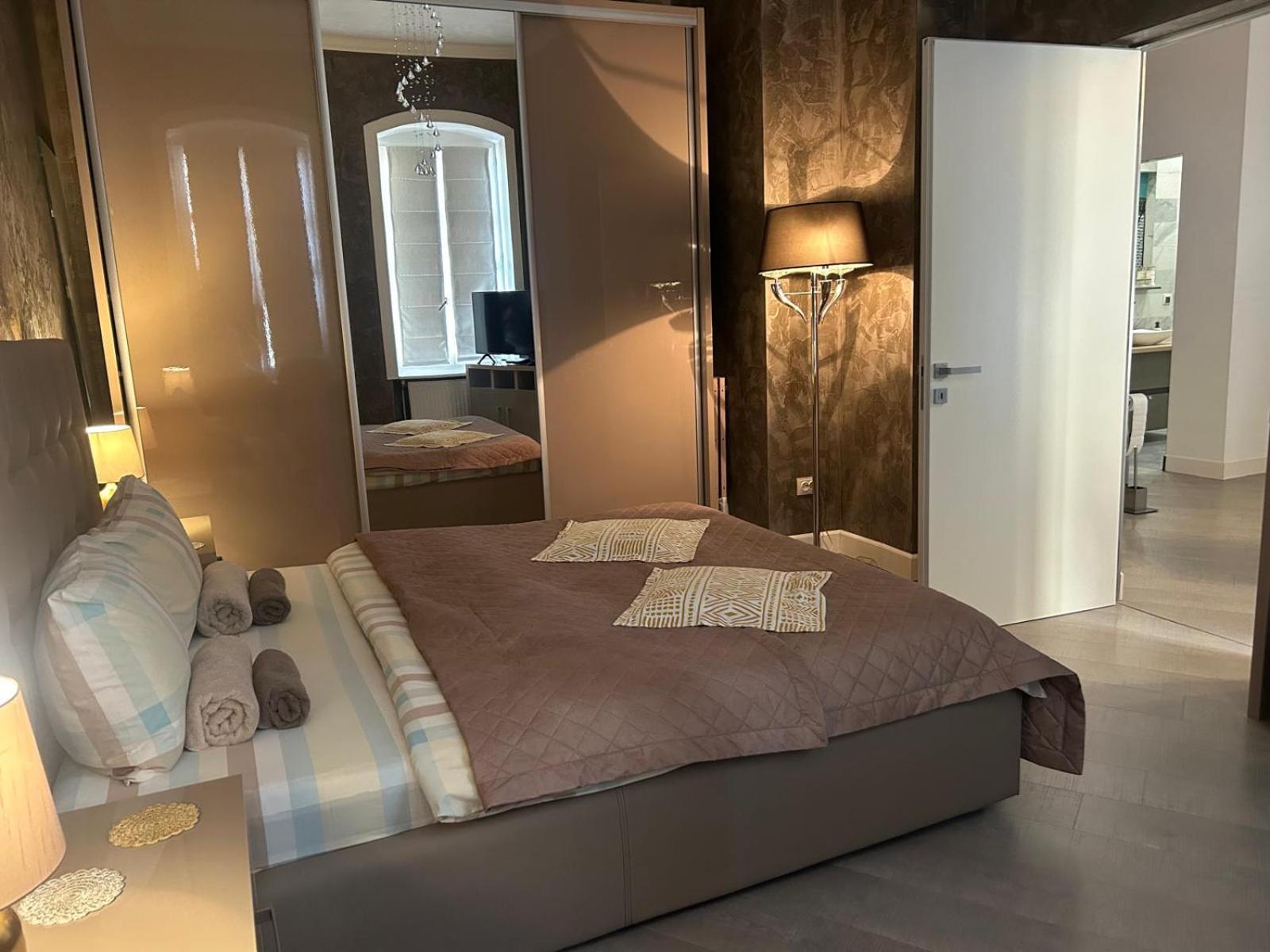 Strada Ion I. C. Bratianu Nr.24 Lejlighed Cluj-Napoca Eksteriør billede